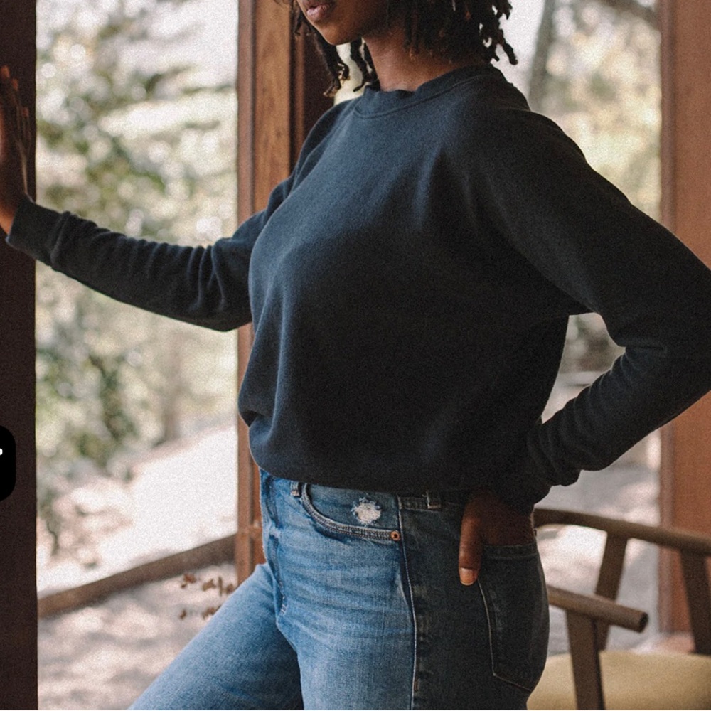 Aliya Wanek Ami cropped black sweatshirt XS